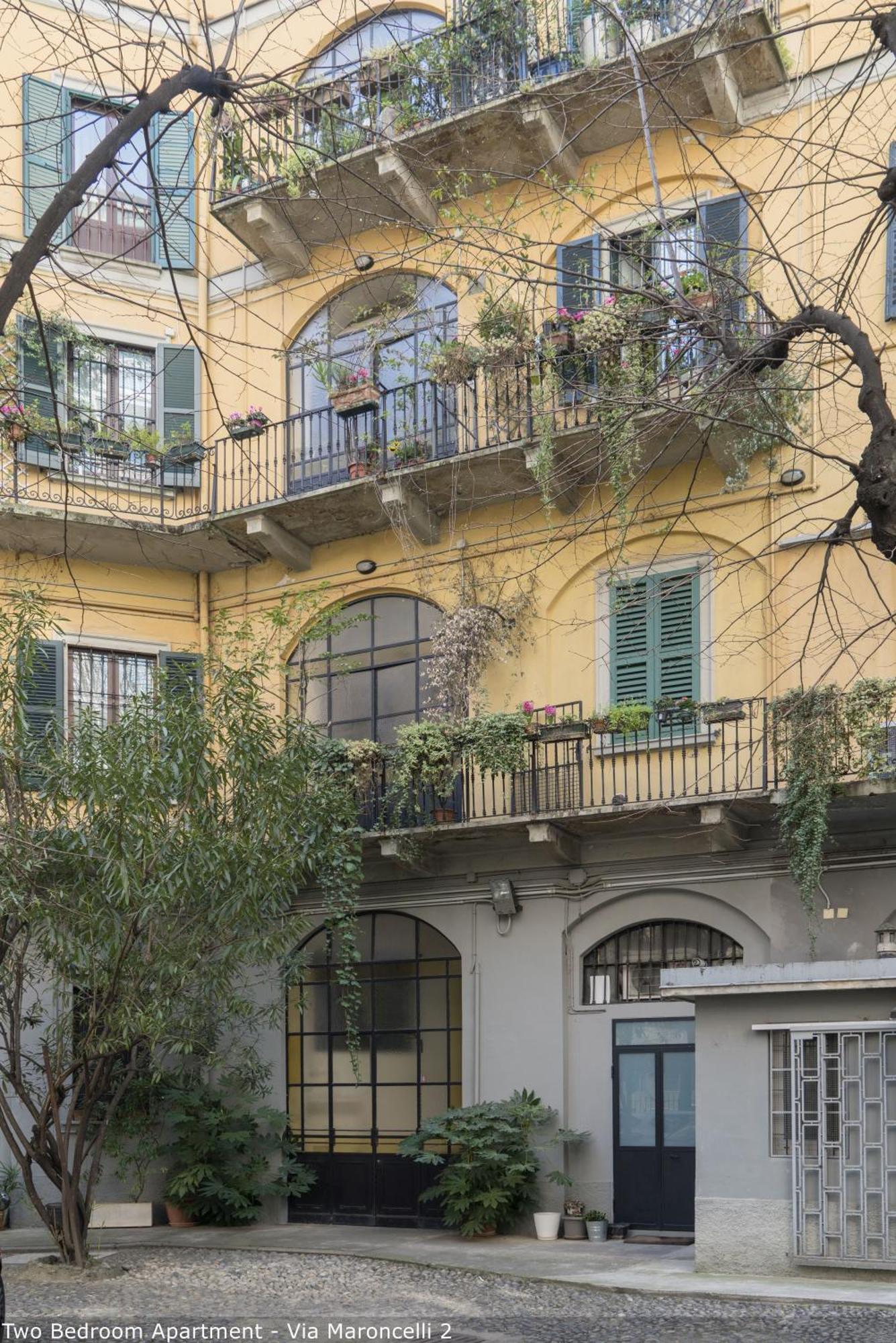 Brera Apartments In Porta Volta Milan Bagian luar foto