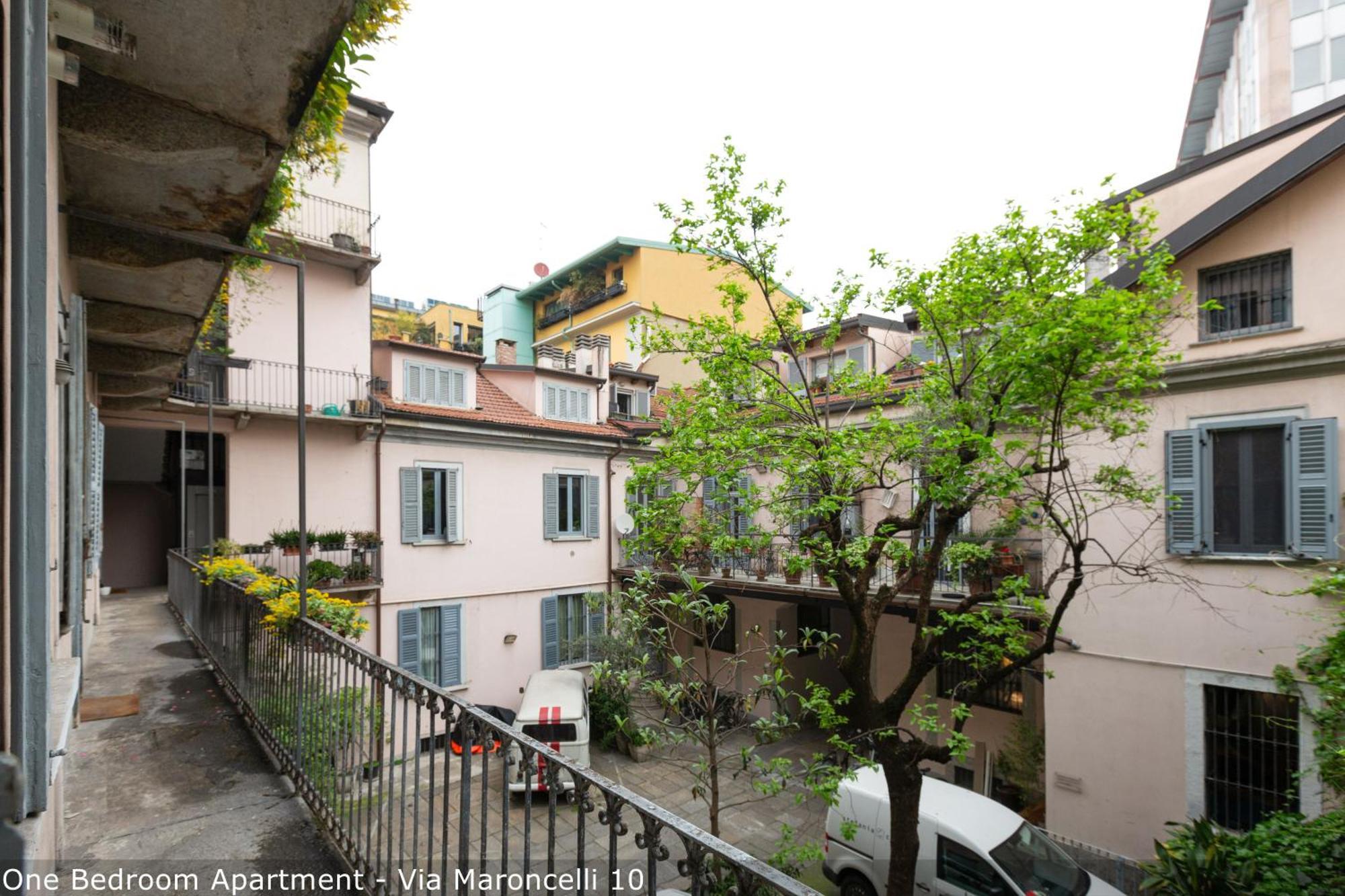Brera Apartments In Porta Volta Milan Bagian luar foto